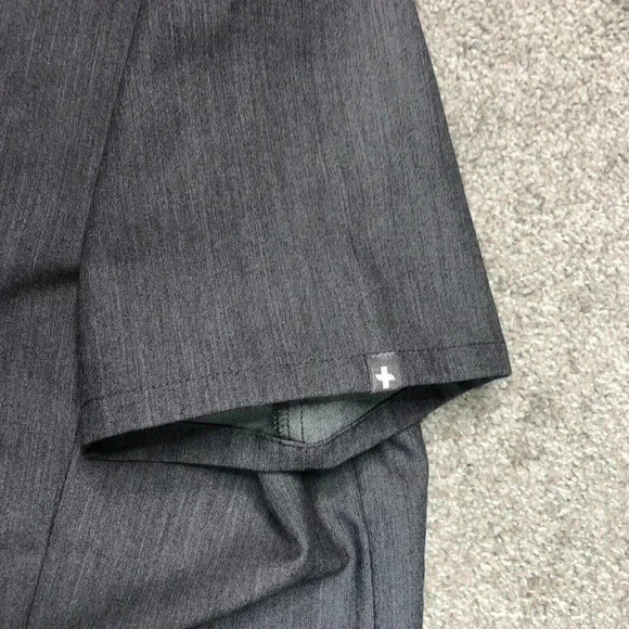 Figs Scrub Top Sz M Grey V Neckline Technical Collection Short Sleeves byte logo - Picture 9 of 9